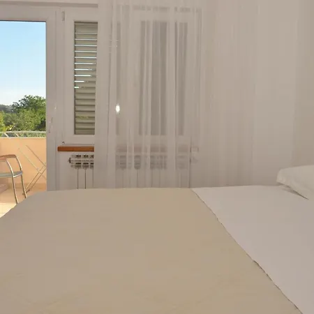Tomas Apartment *