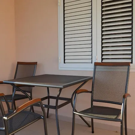 Tomas Apartmán