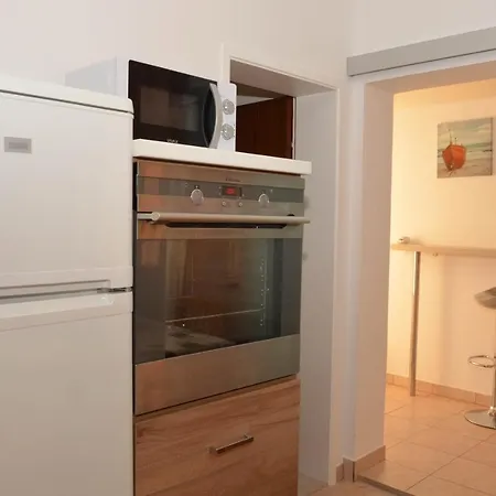 Tomas Apartment *
