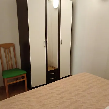 Tomas * Betina (Sibenik-Knin)