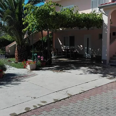 Apartment Tomas *
