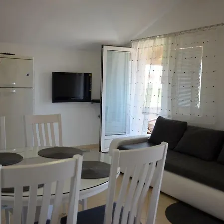 Tomas Apartment *