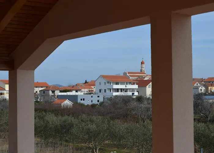 Tomas * Betina (Sibenik-Knin)