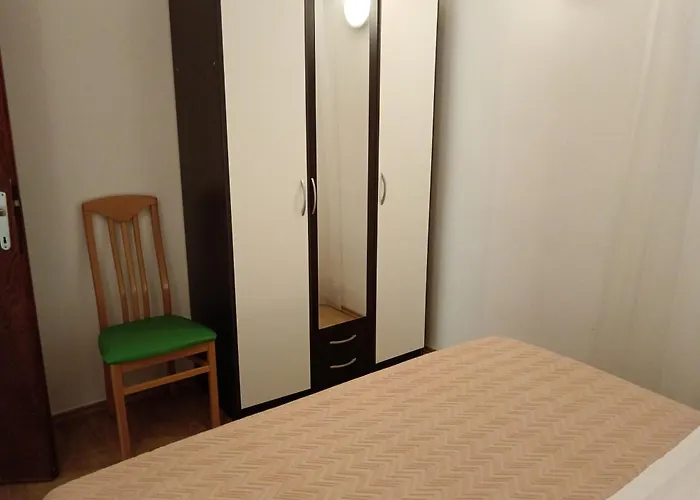 Tomas * Betina (Sibenik-Knin)