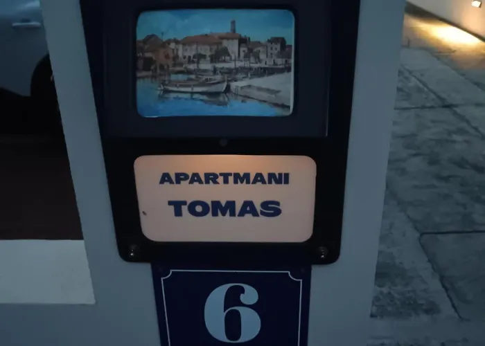 Tomas דירה בטינה